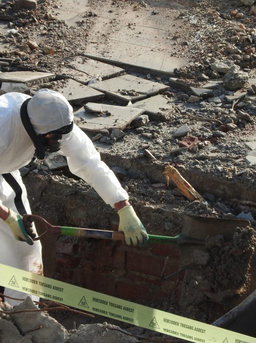 Worker,With,White,Protective,Suit,,Gloves,And,Mask,Removes,Removal